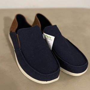 CROCS  Brand NEW. Paid almost $60 for them - Santa Cruz - Navy blue and brown
